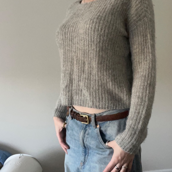 Club Monaco - Cropped Ribbed Knit Sweater: Women's Size XS Alpaca-Nylon Blend - Picture 3 of 7